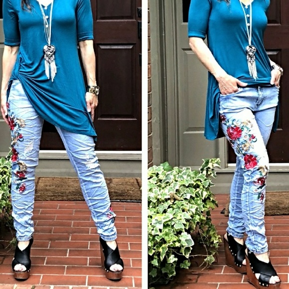 NEW PLAY•Rose embroidered distressed•nice fit•NWT•size 6 - Picture 2 of 15